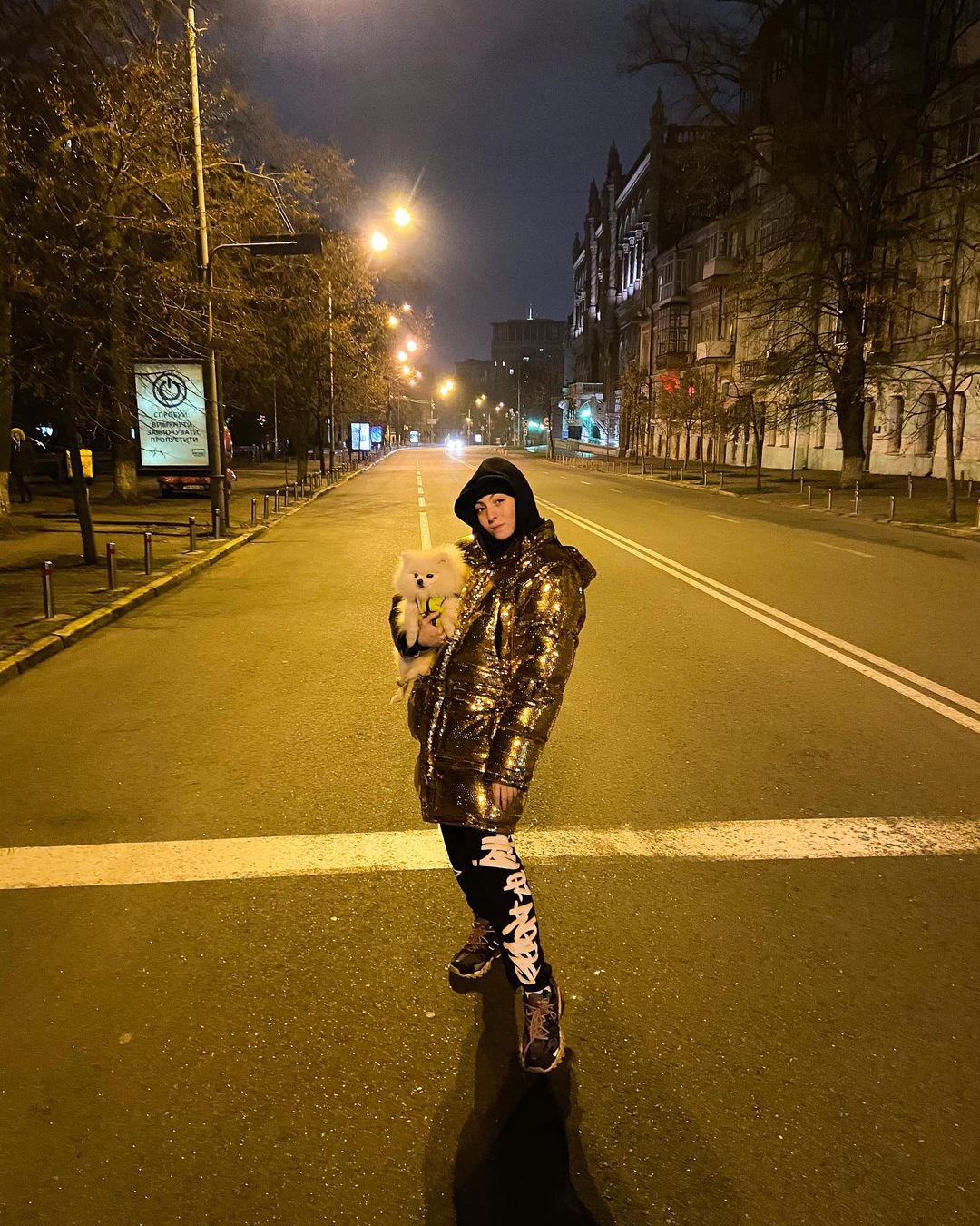 Стильна, як мама: дочка Олі Полякової показала, як носити трендовий пуховик цієї зими
