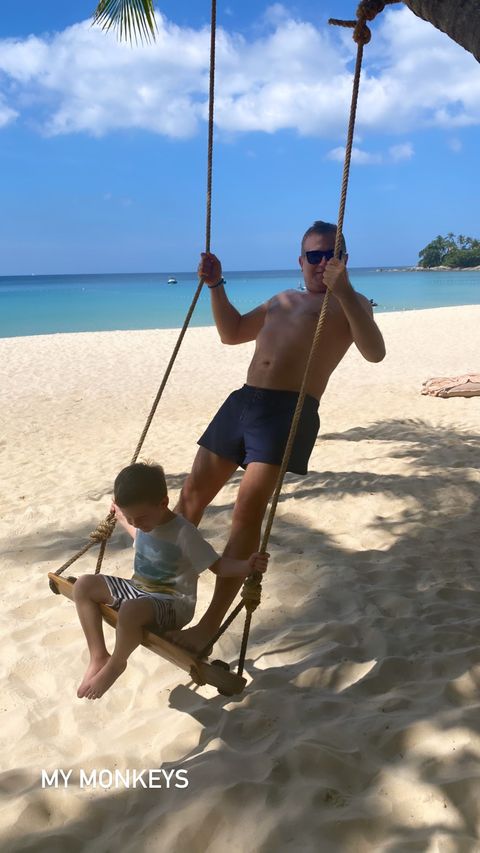 Пальми і океан: Осадча і Горбунов з синочками насолоджуються відпочинком в Таїланді