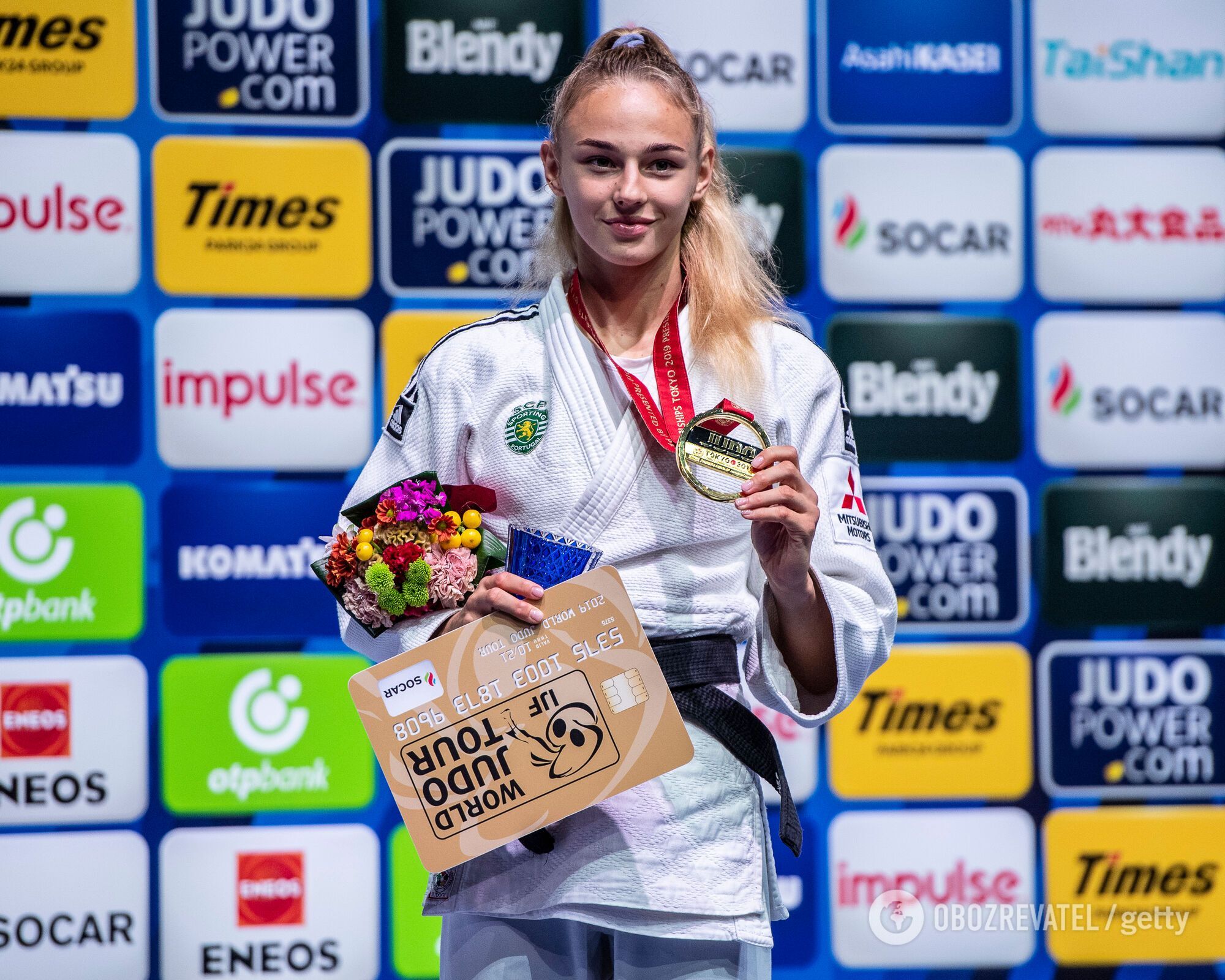 Дарина Білодід з медаллю