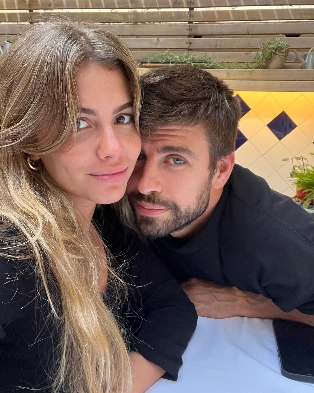 Жерар Піке з новою дівчиною / © instagram.com/3gerardpique